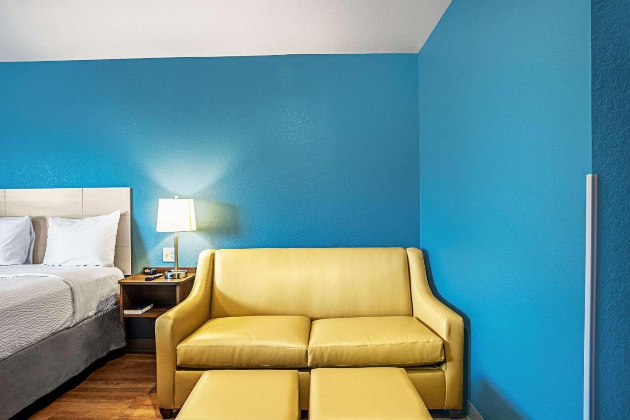 Woodspring Suites Naples Golden Gate ภายนอก รูปภาพ