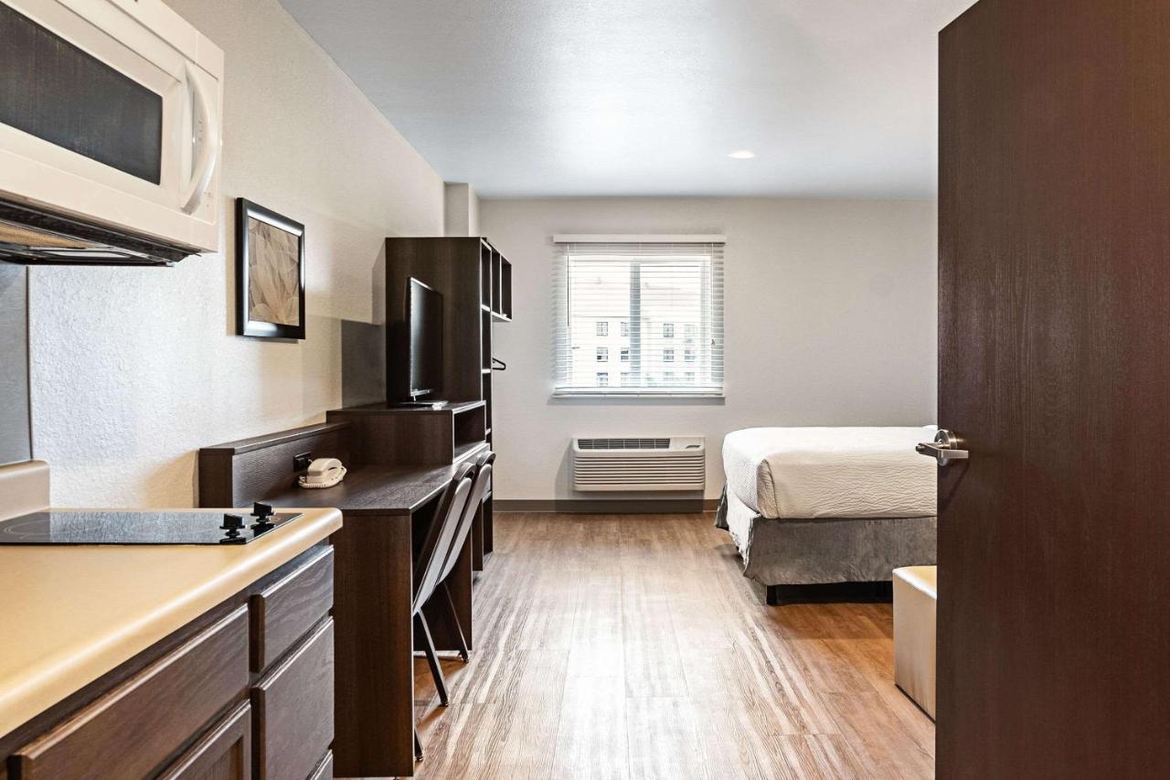 Woodspring Suites Naples Golden Gate ภายนอก รูปภาพ