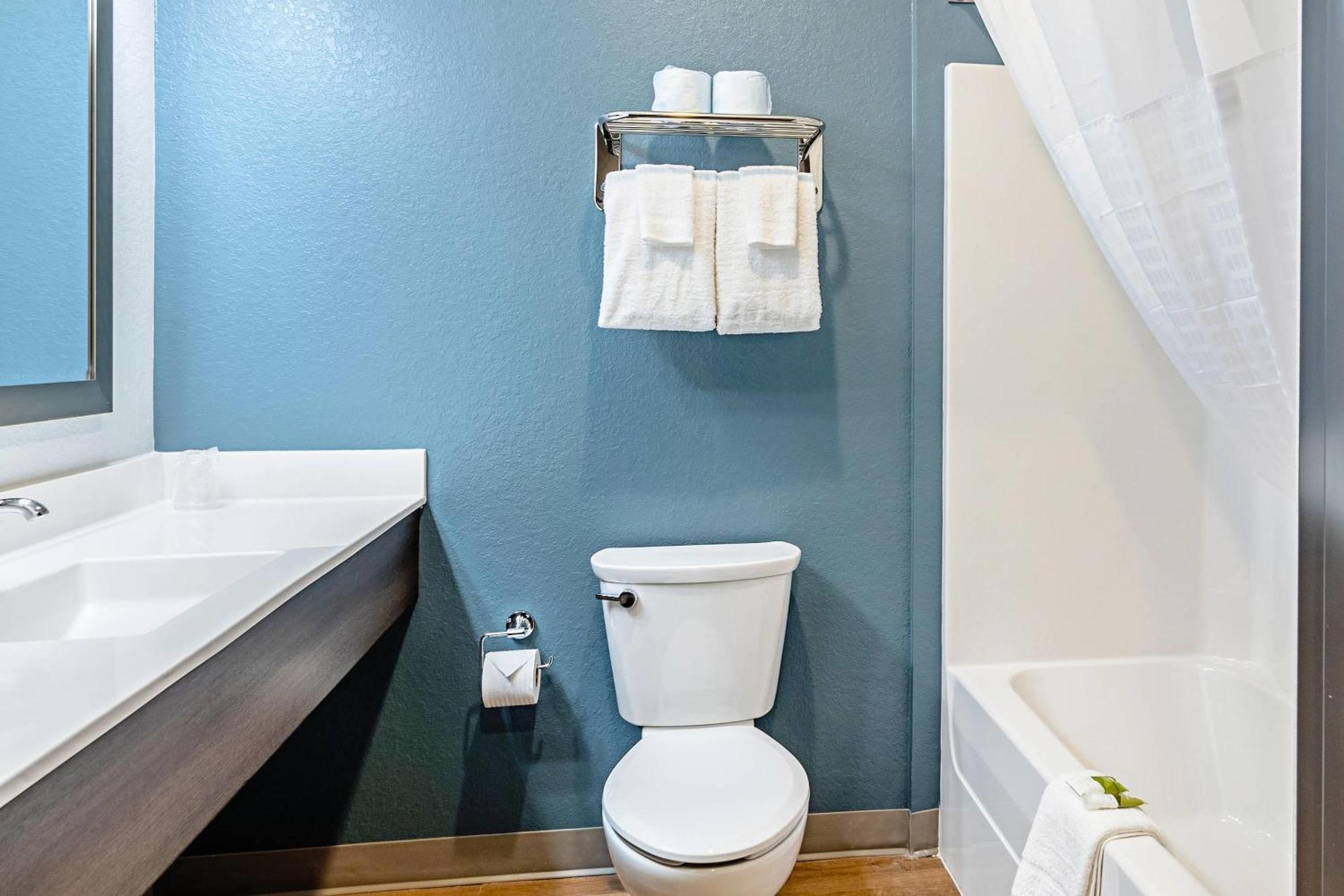 Woodspring Suites Naples Golden Gate ภายนอก รูปภาพ